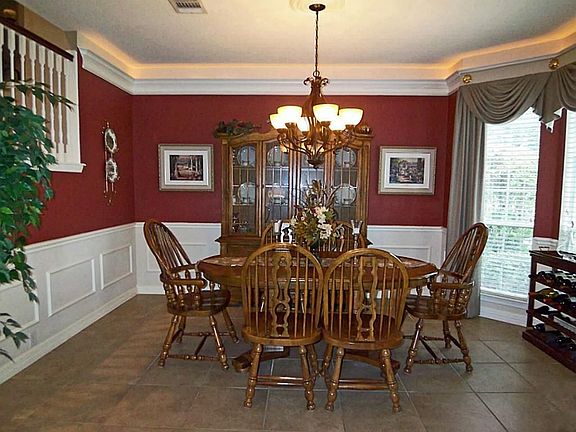 3rd image of 22439 Silvermist Ln