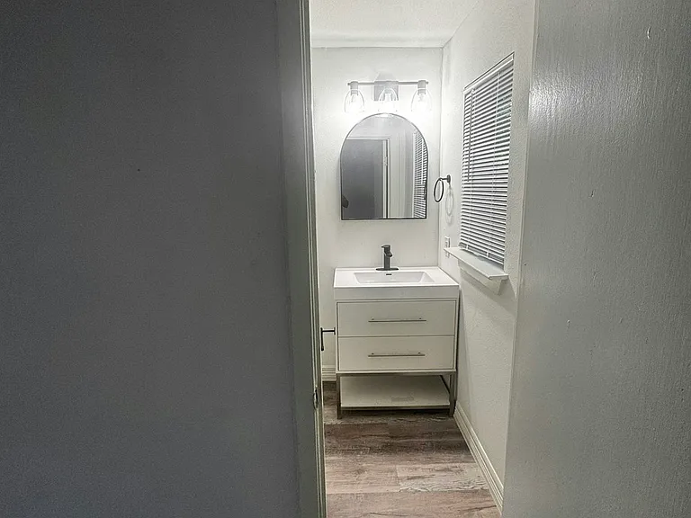 Full Bath