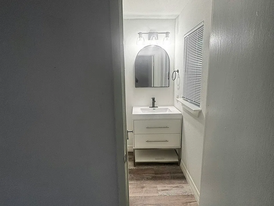 Full Bath