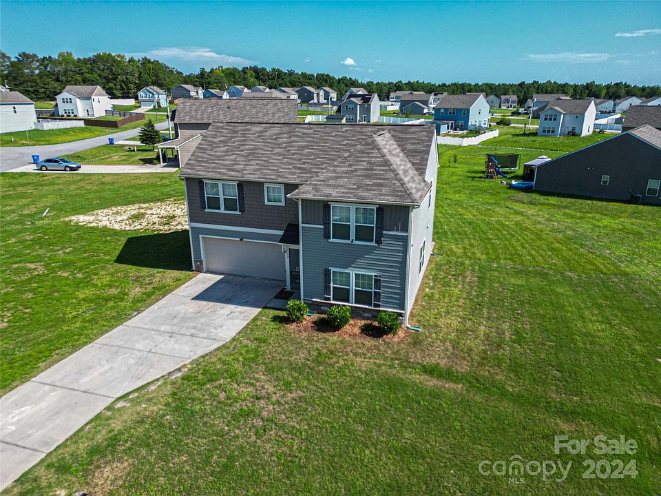 1st image of 32 Amberly Cir #56