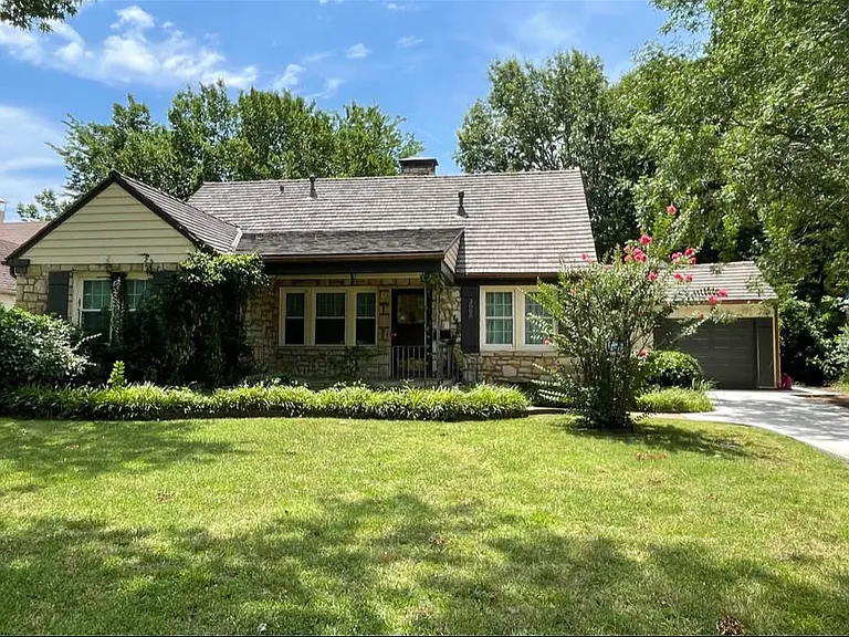 3008 S Cincinnati Ave — Photo 23
