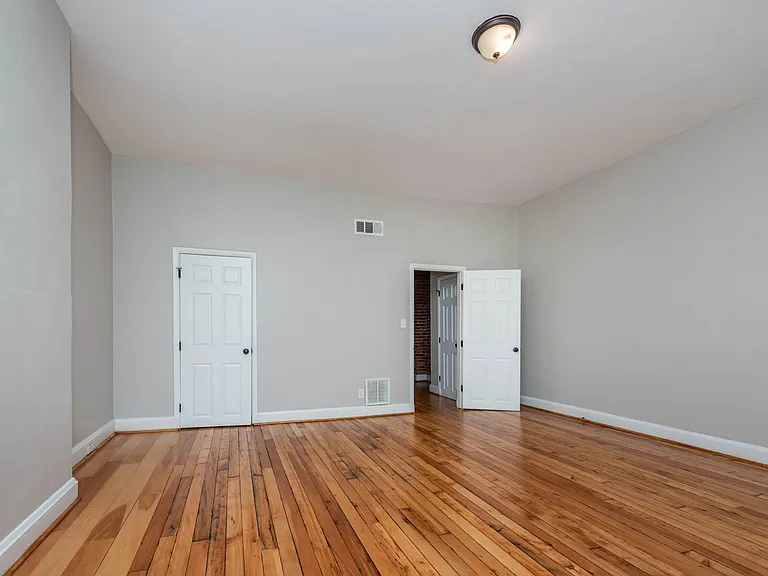 1714 Linden Ave #3 — Photo 8