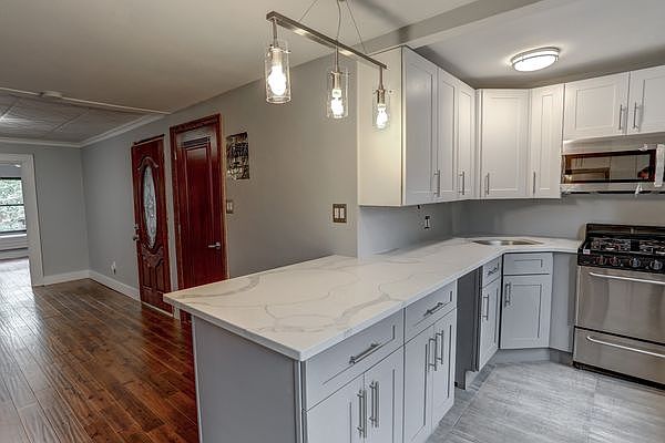 1st image of 410 Degraw St #2