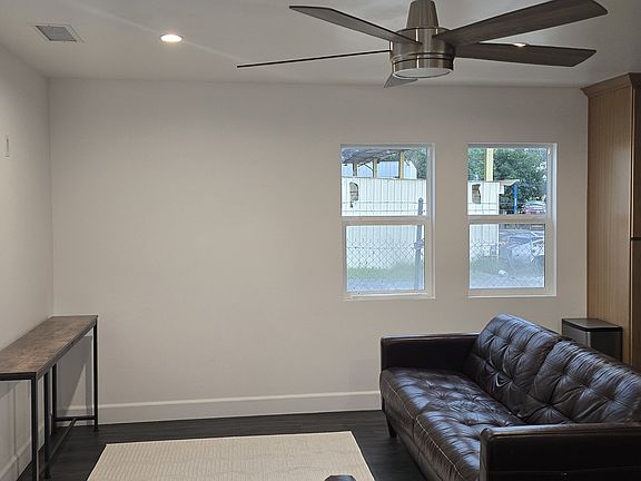 2nd image of 530 W 3rd St #A