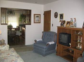 2nd image of 46 Woodside Ave