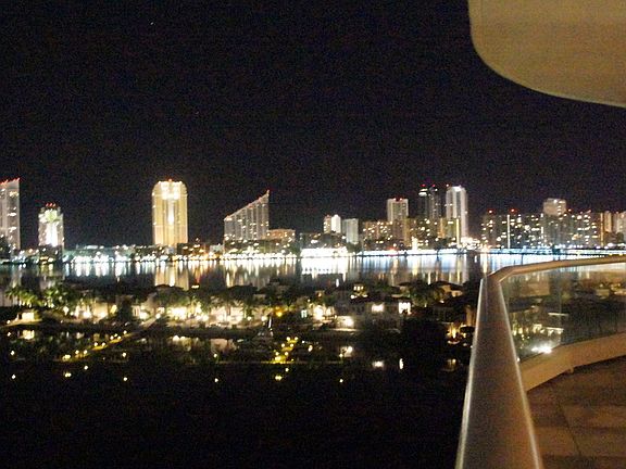 5th image of 7000 Island Blvd APT 1106