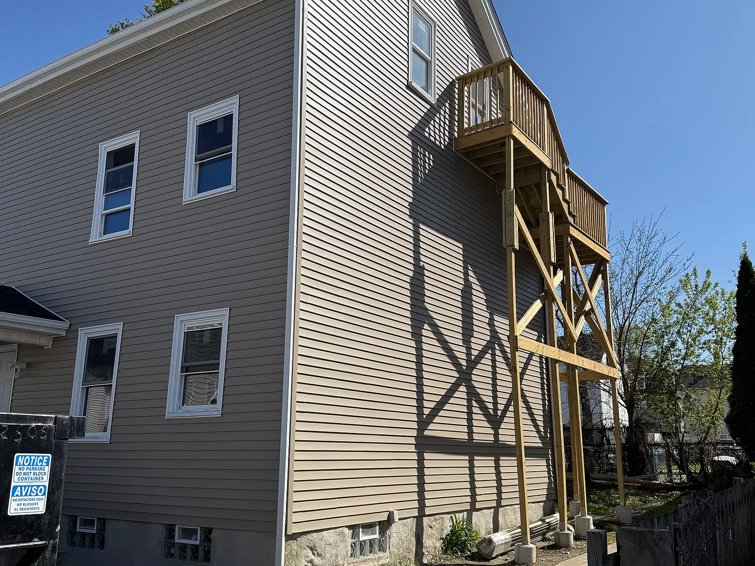 249 Wade St — Photo 2