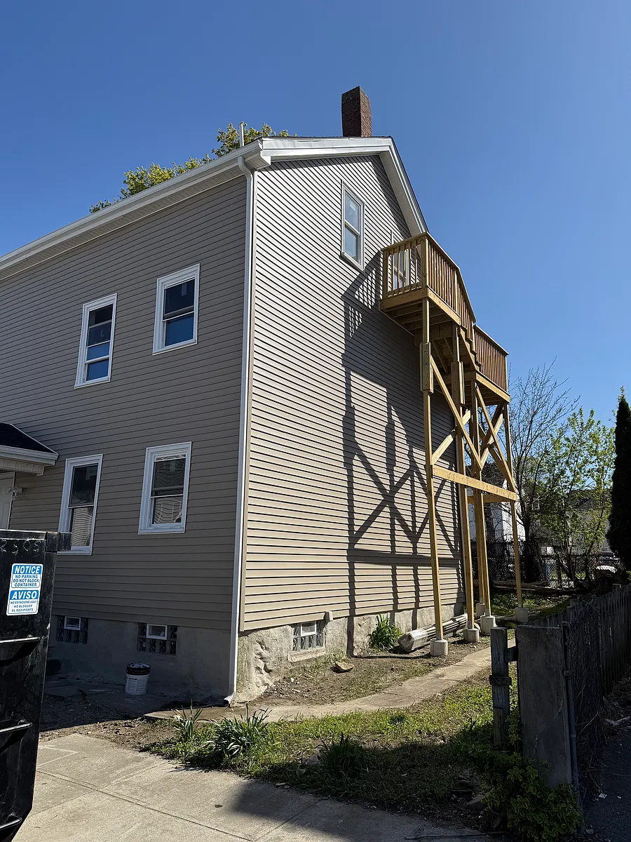 Building Photo - 249 Wade St #3E