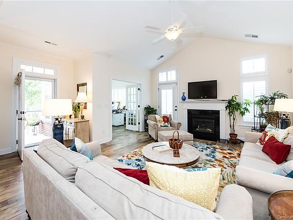 5th image of 1994 McKirkland Ct #29A