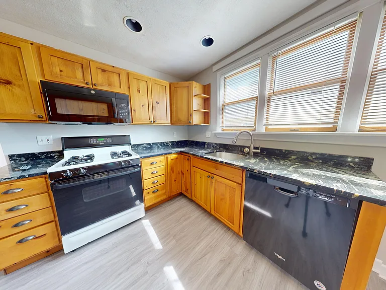 3899 Washington St #3 — Photo 1