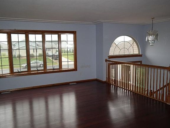 2nd image of 1350 W 82nd Pl