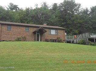 800 Stagecoach Rd W, Lehighton, PA 18235