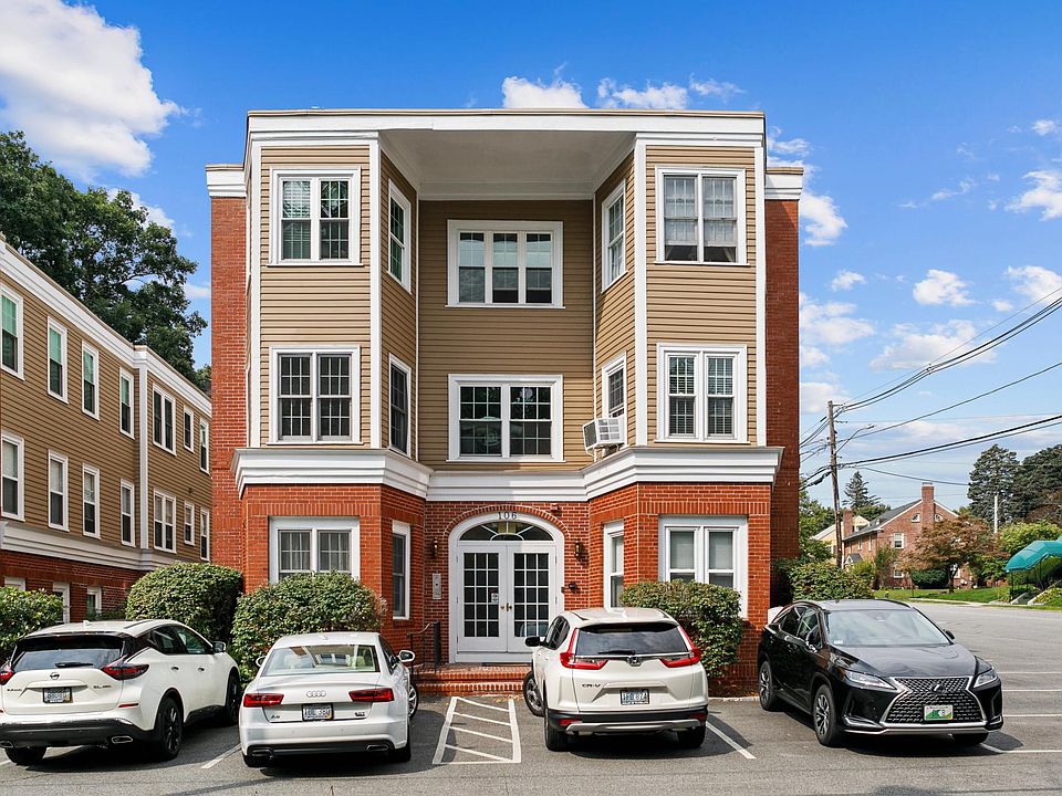1st image of 106 Blackstone Blvd APT 6
