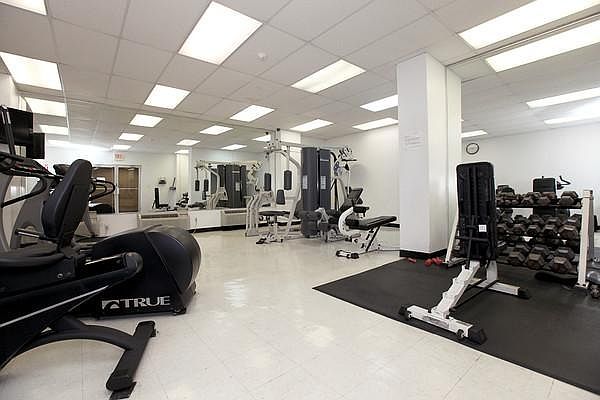 2nd image of 100 Manhattan Ave APT 1902
