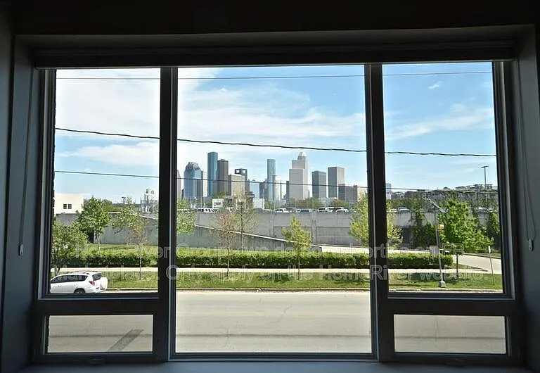 1324 Taft St — Photo 3