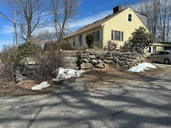 212 Montello Street, Lewiston, ME 04240