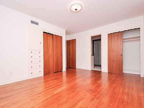 5th image of 10436 Crestover Dr