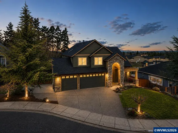 1401 Ranier Loop NW, Salem, OR 97304