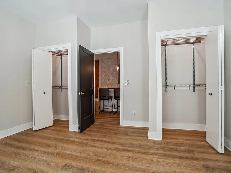 1386 1/2 Neil Ave #1/2 — Photo 15