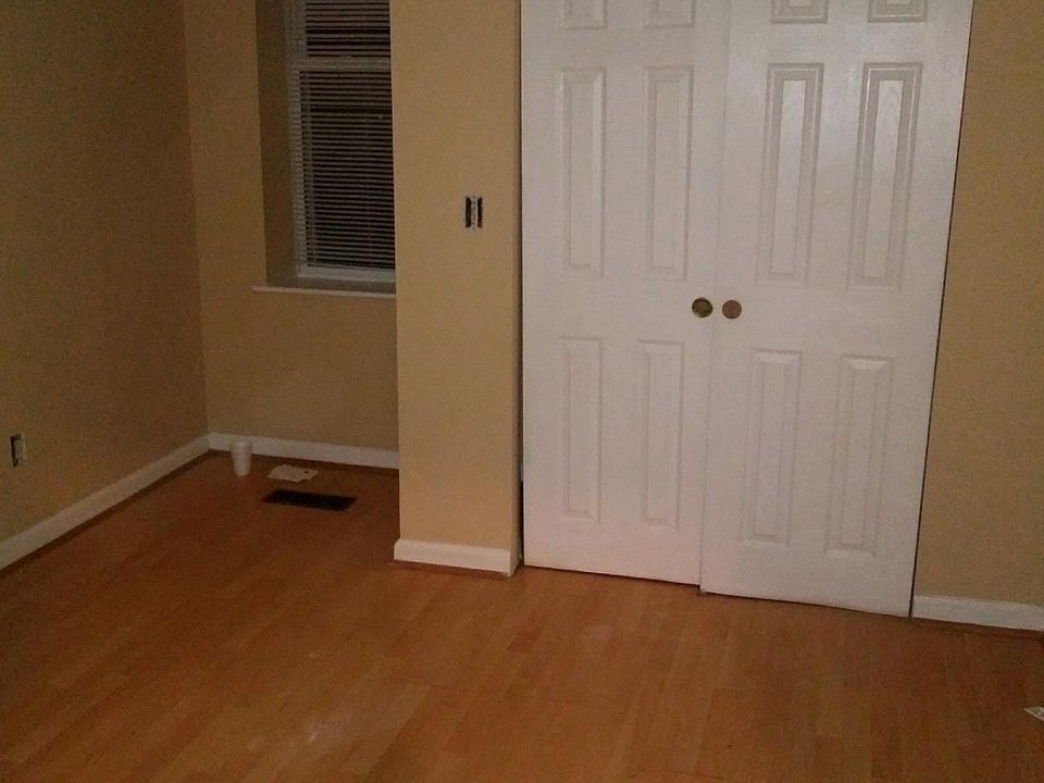 2nd image of 5580 Etzel Ave Floor 2