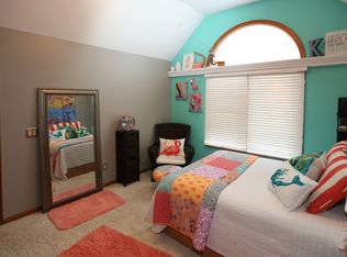 5454 W Temperance Rd, Ottawa Lake, MI 49267