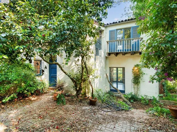 964 Regal Rd, Berkeley, CA 94708