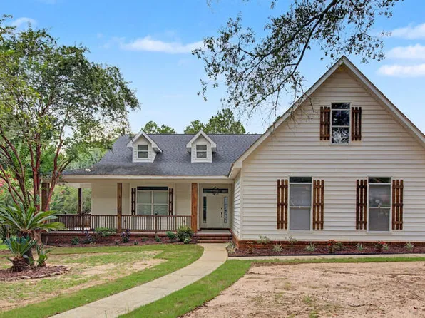 100 Breckenridge Ln, Dothan, AL 36303