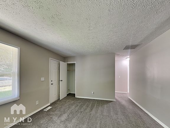 4th image of 8725 Balboa Ct
