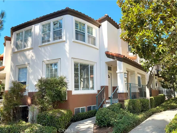 2946 Ballesteros Ln, Tustin, CA 92782