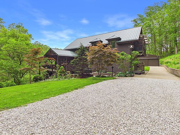 2nd image of 235 Tarkiln Rd SE
