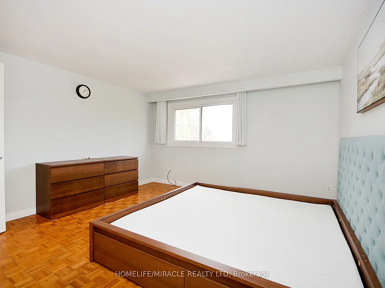 2335 Council Ring Rd — Photo 25