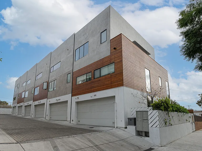 644 3/4 N Commonwealth Ave — Photo 27