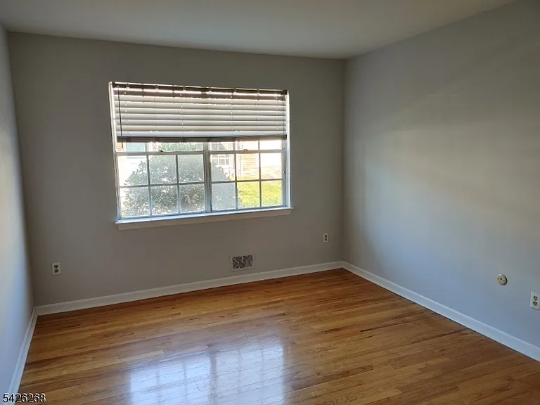 800 Old Springfield Ave #19 — Photo 11