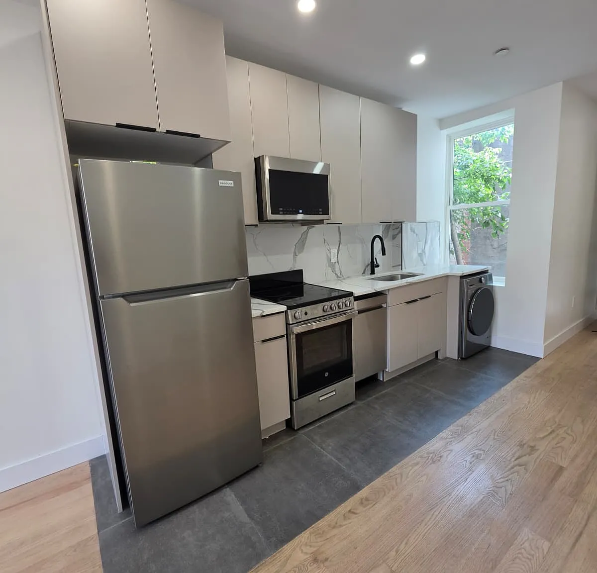 2 bed, $3,150 — Photo 2