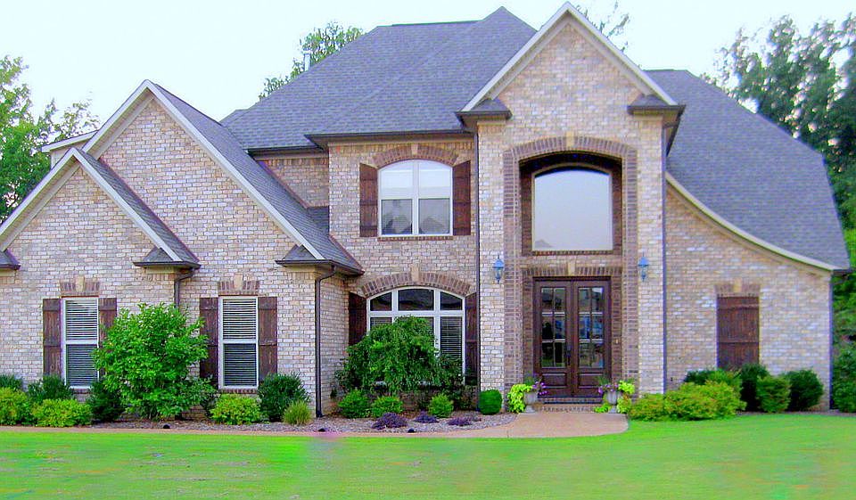 Beautiful 2 story home