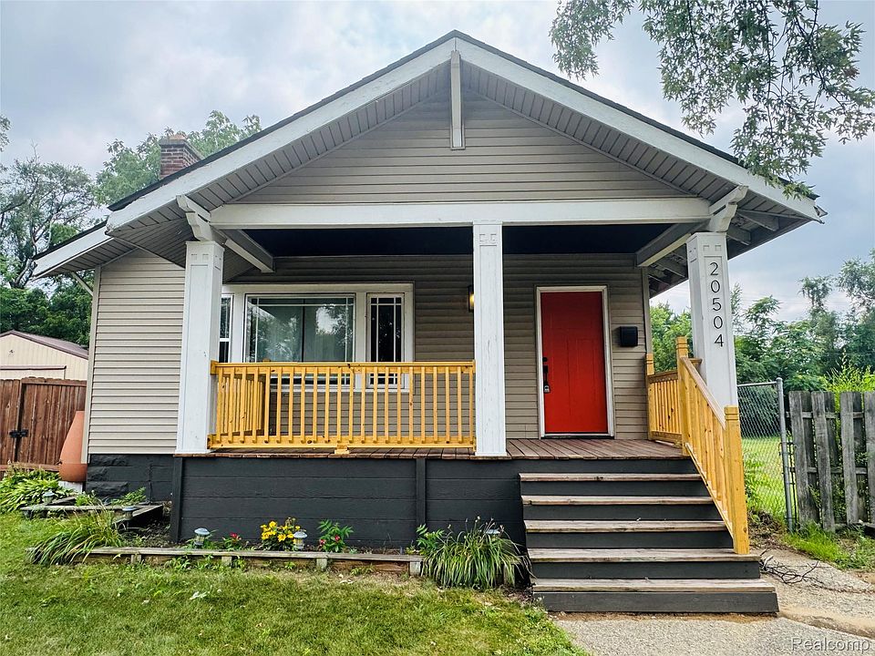 1st image of 20504 Prairie St