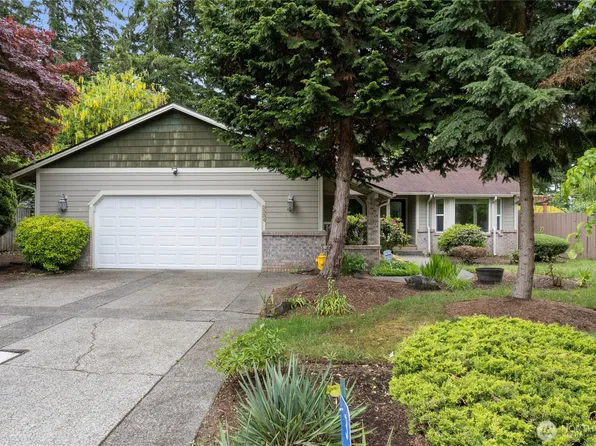 3334 Mercedes Drive NE, Lacey, WA 98516