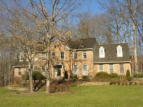 1st image of 7104 Laketree Dr