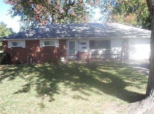 111 Brookside Dr, Swanton, OH 43558