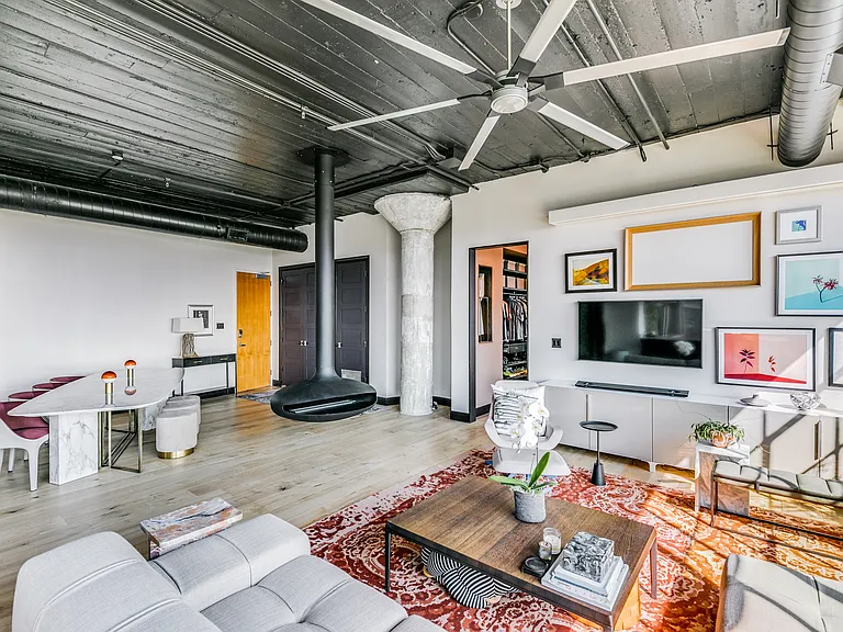 2220 Canton St #406 — Photo 6