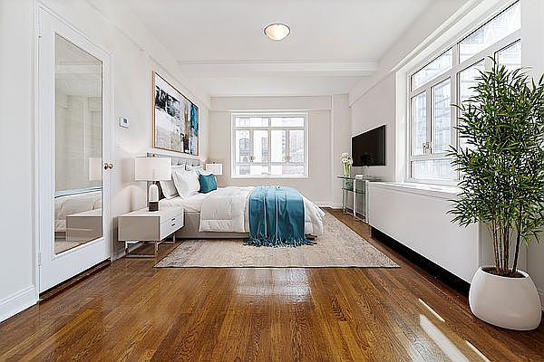 1st image of 240 Central Park S APT 21B