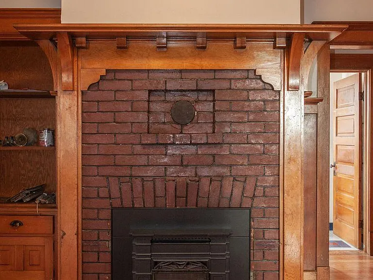 Gas fireplace