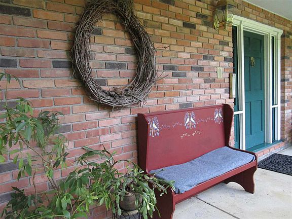 4th image of 4037 Jockey St