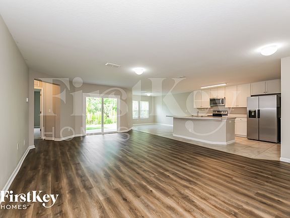 3rd image of 11634 Dunns Crossing Dr