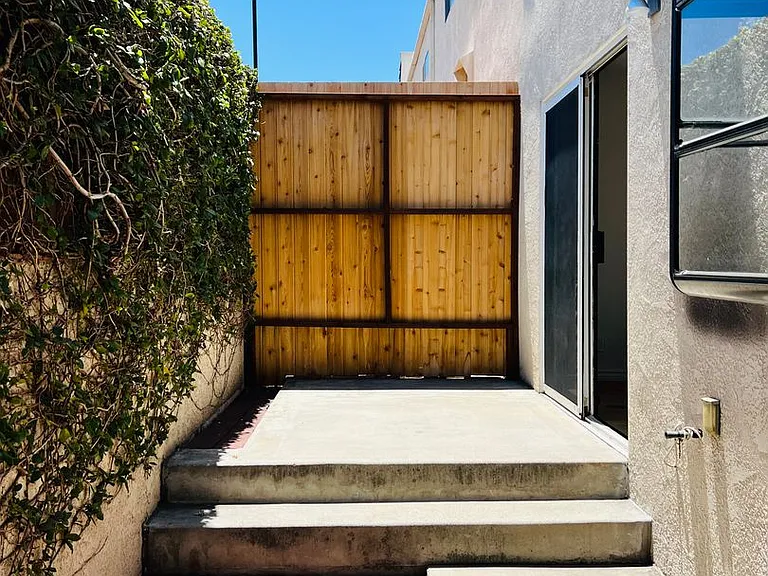 1171 Stanford St #4 — Photo 12
