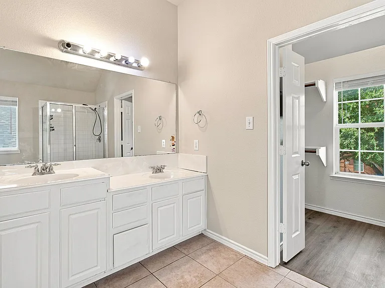 8009 Riverwalk Trl — Photo 13