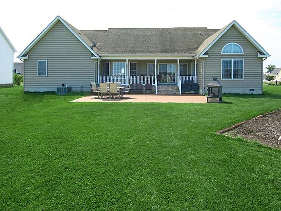 2nd image of 128 Nina Ln