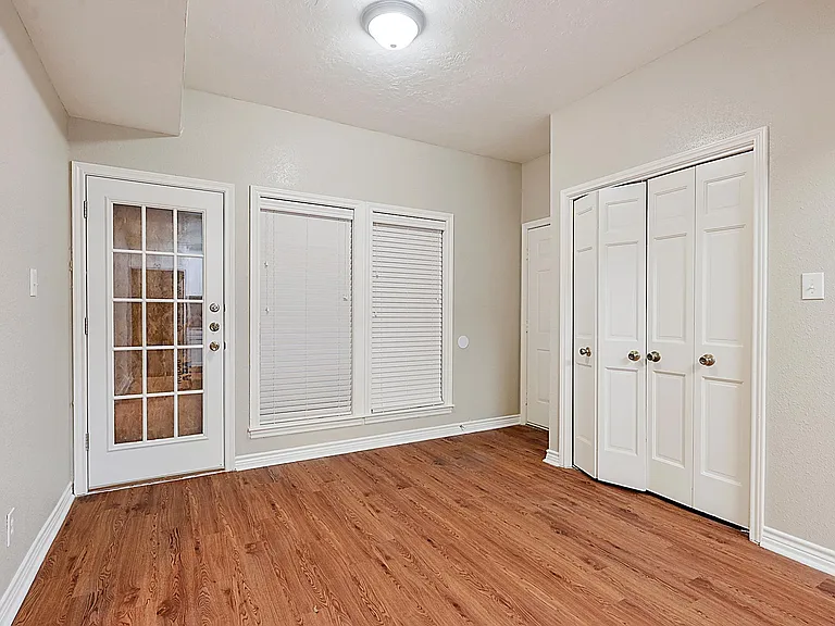 4400 Carter Creek Pkwy #102 — Photo 21