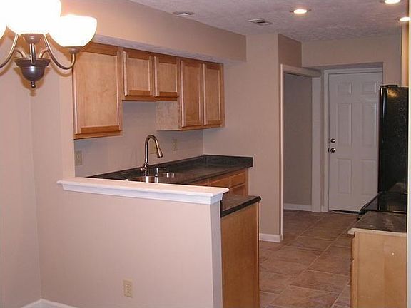 5th image of 4628 Stansbury Ln