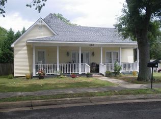 302 Sparks Ave, Boaz, AL 35957